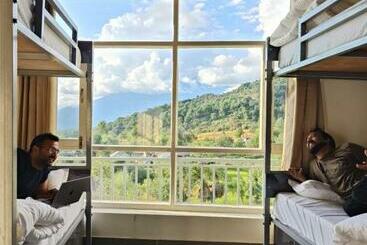 旅馆 Tlo   The Life Outdoor, Bir