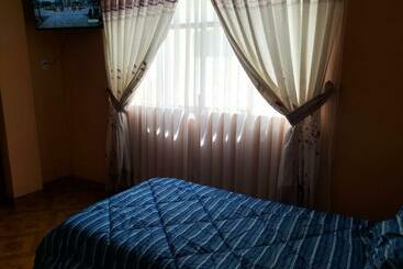 بنسيون Hospedaje Lujan