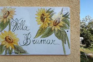 مبيت وإفطار Villa Brumar