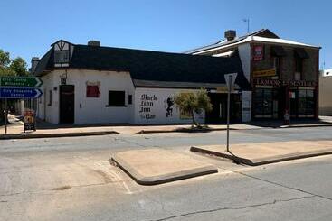 בית מלון כפרי Black Lion Inn