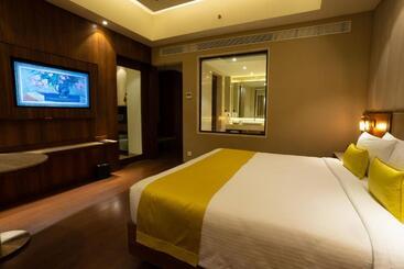 هتل Ratnamouli Palace