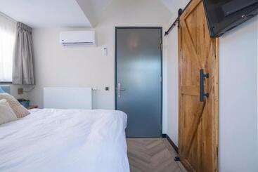 هتل آپارتمان Lovely Cozy Room Newly Renovated In 2022