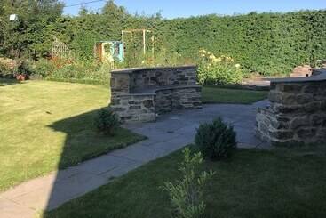 بنسيون Warlands Farm Guest House