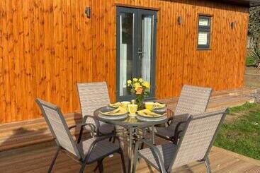 펜션 Me Old Abode Entire Garden Cabin Near The Sea