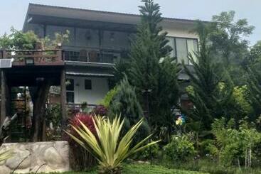 リゾートホテル The Ozone Station