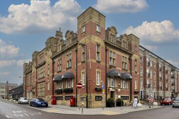 アパートホテル The Old Post Office Warrington By Deuce Hotels