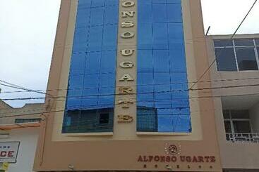 호텔 Alfonso Ugarte