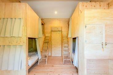 Пансион Male Only Dormitory Guest House Amami Long Beach 2 Breakfast Included  Vacation Stay 64524v