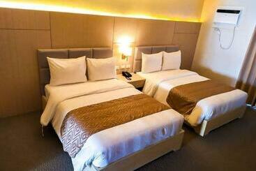 هتل آپارتمان Sotogrande Neopolitan