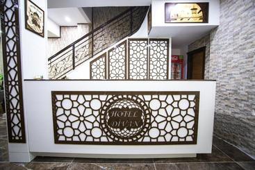 Hotel Divan