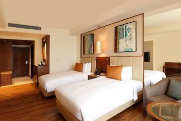 هتل Doubletree By Hilton  Agra