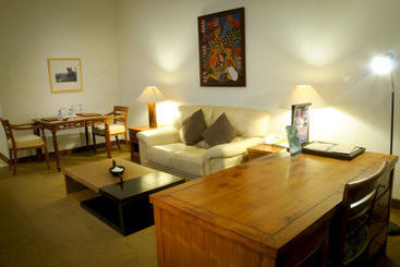 فندق Mesra Business & Resort