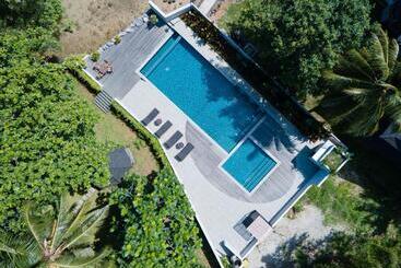 فندق Mutiara Carita Cottages