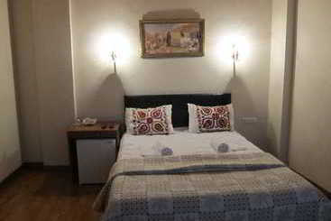 Hotel Omer Bey Konagi