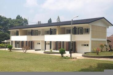 酒店 Selabintana Conference Resort