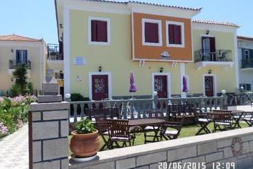 Toula Apartments