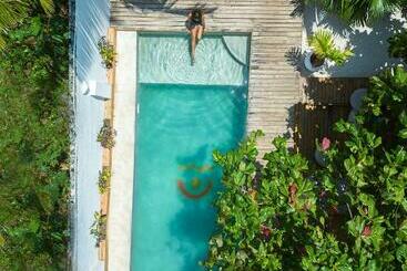 민박 Dar Mar Hostel & Coworking