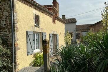 צימר Foxys Moto Bb