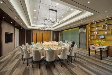 Otel Doubletree By Hilton Anshan