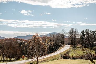 モーテル Basecamp151