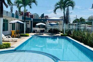 بنسيون Oceanside Suites