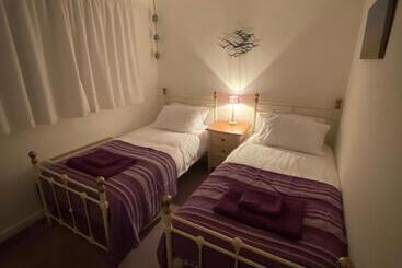 Agapanthus Bed & Breakfast Fraddam