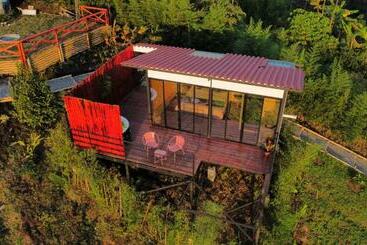 בית מלון כפרי La Paloma Glamping