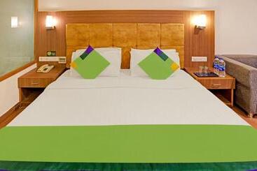 Hotel Treebo The Royal Cm, 4 Km From City Palace