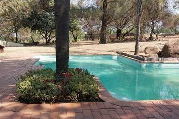 פנסיון 82 On Romney