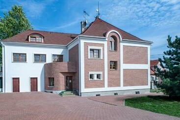 بنسيون Penzion Lhotka