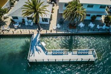 Апарт-отель The Roth Hotel, Treasure Island, Florida