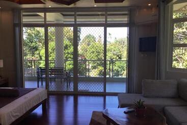 Апарт-отель Camiguin Lanzones Resort