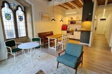 膳宿费 Pensión A Xanela