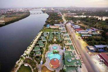 Castle Bayview Resort & Spa