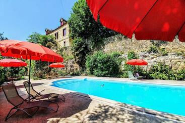 펜션 Les Hauts De Domme   Chambres D Hôtes