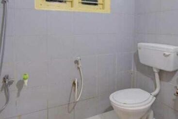 ホテル Pop 70153  New City Residency