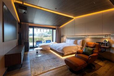 Amber Pure Hill Hotels & Resorts Jeju