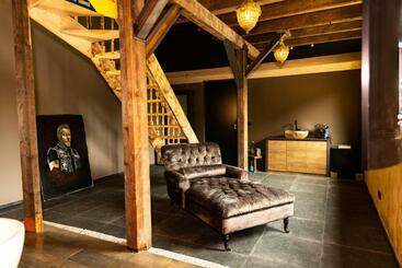 Vet   Bed & Breakfast