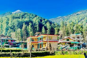 بنسيون Starlight Cafe&guesthouse