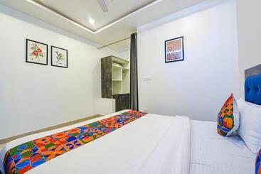 Fabhotel The Micky House