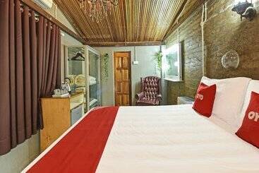 فندق Oyo 90636 Teratak Zakiah Chalet