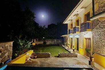 بنسيون Rancho El Abuelo