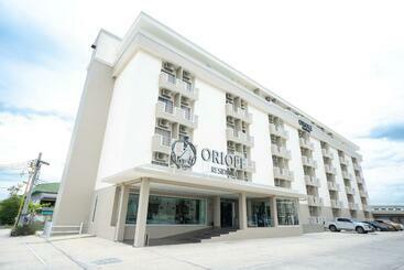 Отель Oriole Residence   Suvarnabhumi Airport