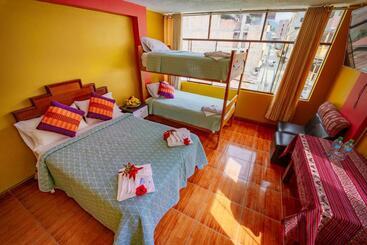 فندق Yacumama Santa Teresa