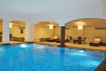 هتل Hilton Alexandria King S Ranch