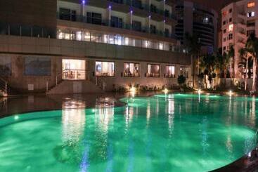 هتل Royal Tulip City Center