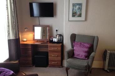 هتل Rostrevor   Guest House