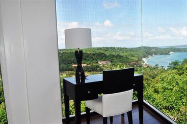 Tanawin Resort And Luxury Apartments