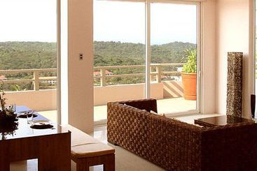 Tanawin Resort And Luxury Apartments