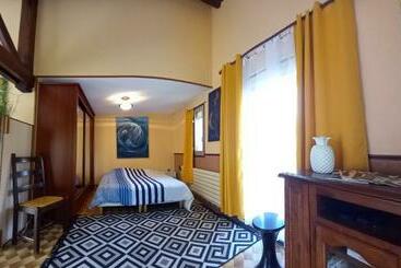 Bed and Breakfast Logement Unique Dans Le Lot